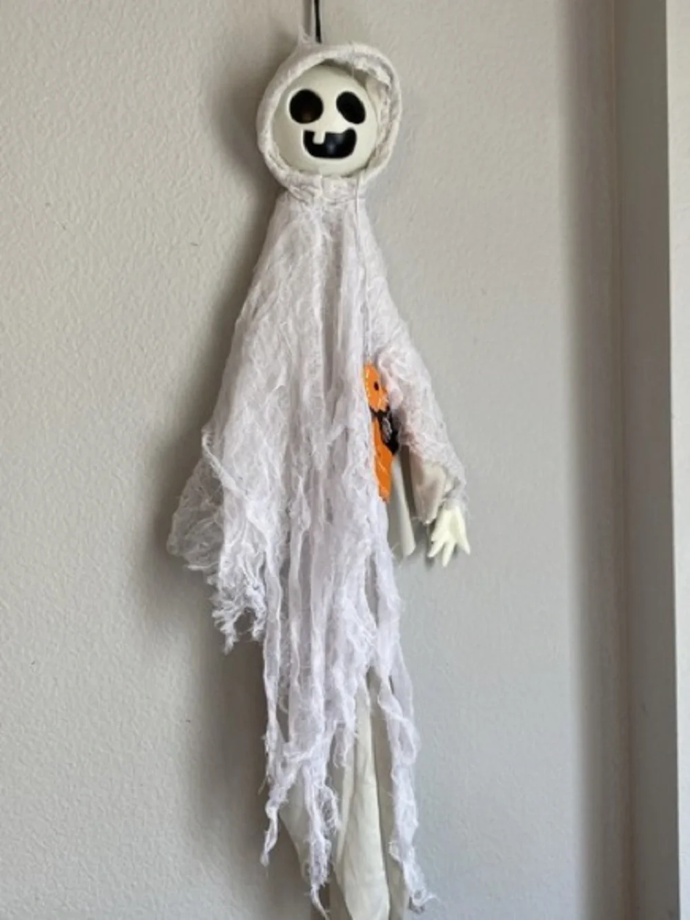 Gray & White Hanging Ghost Halloween Decoration, Lightweight Spooky Accent